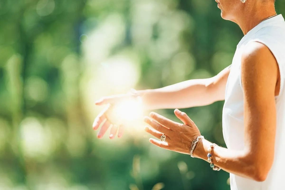 La atención plena y el tai chi pueden aliviar el dolor y la fatiga entre los supervivientes de cáncer