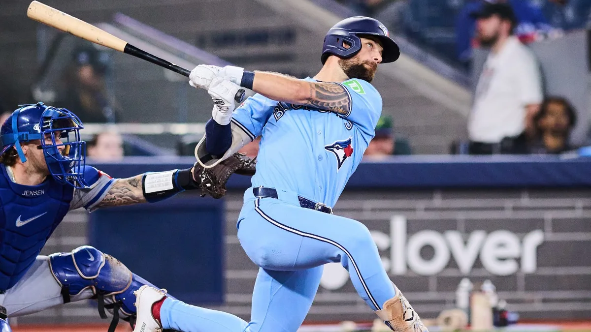 Lukes, bullpen power Blue Jays to win over Royals