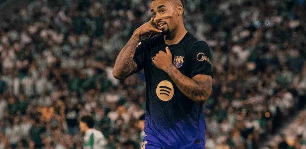 Jesus marca mais uma vez e Barcelona goleia o Betis em jogaço de La Liga