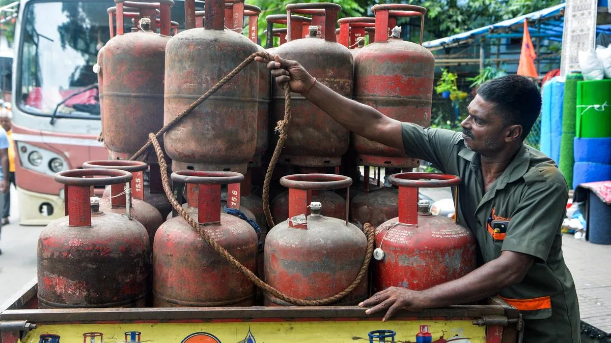 LPG refill booking interval cut to 25 days for rural consumers too, Minister Suresh Gopi confirms