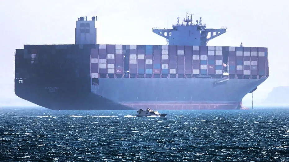 Who controls the Strait of Hormuz right now? Here's what the ship traffic actually shows