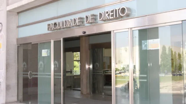 Fraude por e-mail convida a participar em projeto da Faculdade de Direito