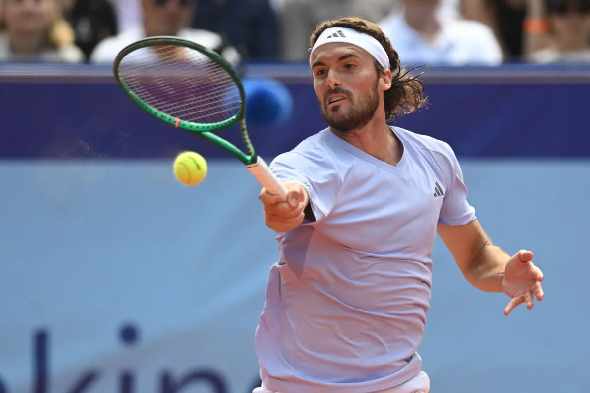 Циципас одержал волевую победу и вышел в третий круг US Open, где сыграет с Легечкой