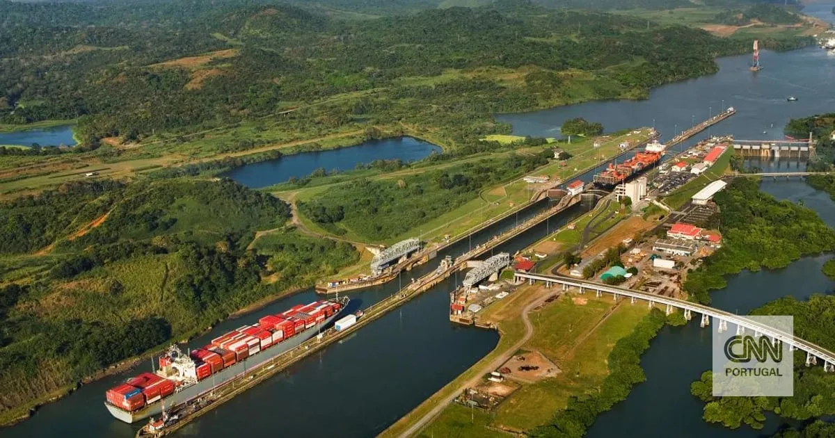 Canal do Panamá reduz trânsito diário de navios de 36 para 32 para enfrentar El Niño