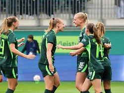Eintracht-Frauen müssen zittern: Nach Rot für Zopf-Ziehen dominiert Wolfsburg die CL-Quali