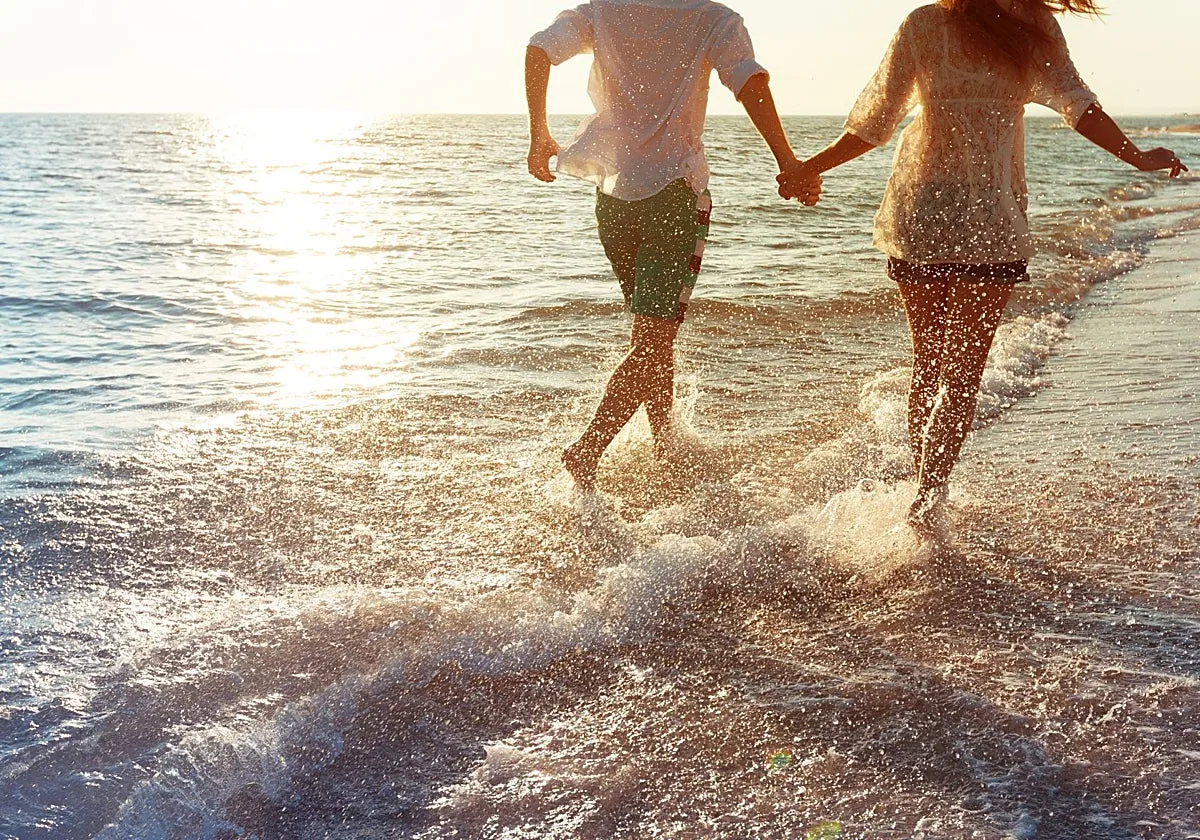 ¿Nos enamoramos más en verano o sólo conectamos de forma superficial?