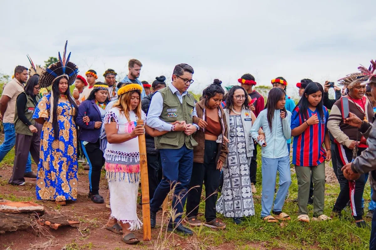 Ministro afirma que garimpo quase desapareceu da TI Yanomami, mas alerta para novas entradas