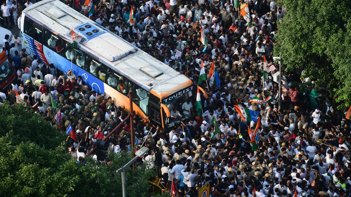 Morning Digest: INDIA bloc rally takes SIR protest to Supreme Court; Delhi police accused of beating, assaulting detainees, and more