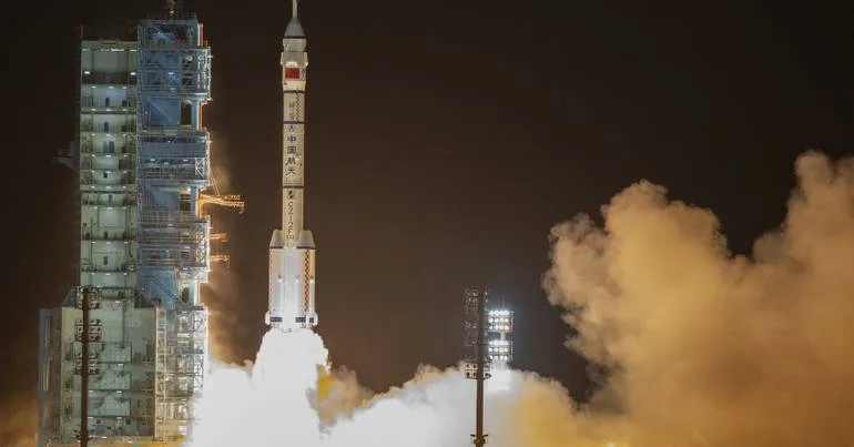 China adia missão destinada ao polo sul da Lua