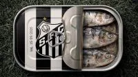 “Oportunista”: Cuca se irrita com repórter após eliminação do Santos