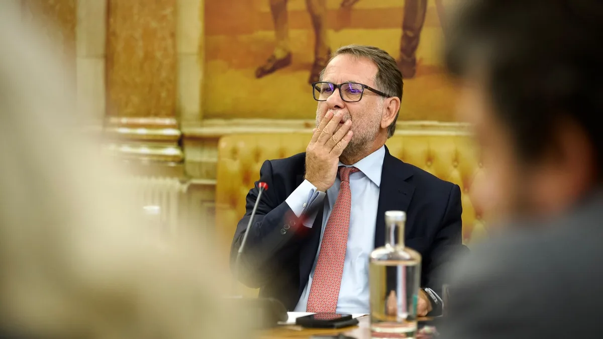 Castro Almeida em silêncio sobre Luís Neves