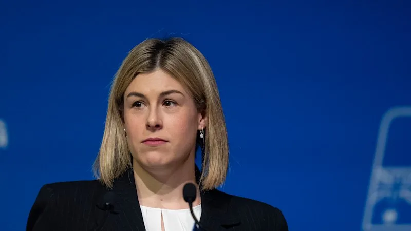 Libs dump candidate over risk party affairs could be exposed in legal brawl