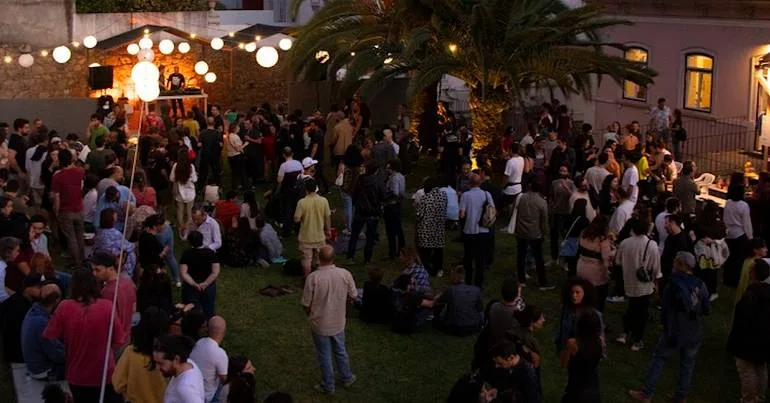 Festival "Les Siestes" regressa a Coimbra na sexta-feira