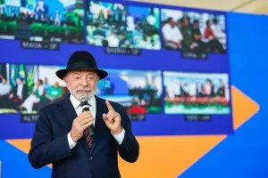 Inflação maior leva governo a projetar salário mínimo de R$ 1.741 em 2027