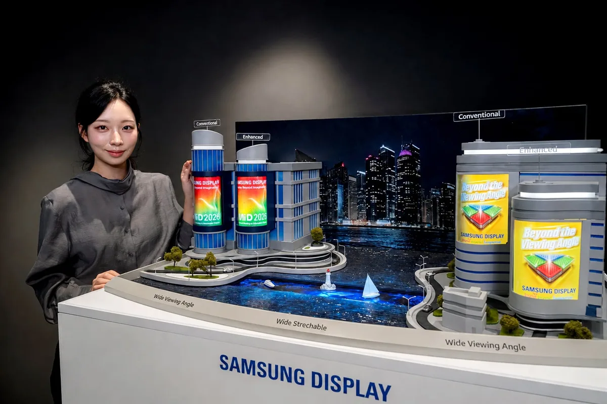 삼성디스플레이 ‘접힘부 밝기’·LGD ‘금속마스크 제거’… OLED 신기술 경쟁