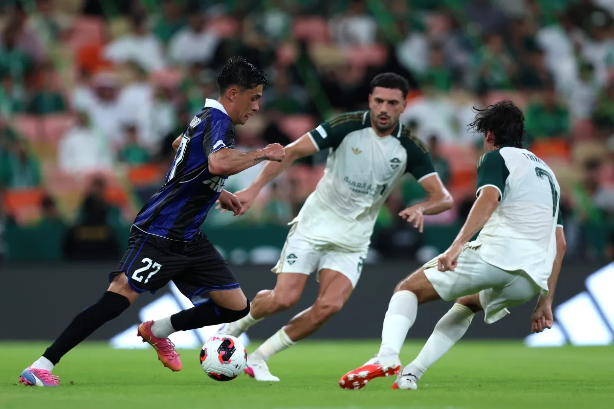 Em Jeddah, Al-Ahli vence Auckland e avança na Copa Intercontinental