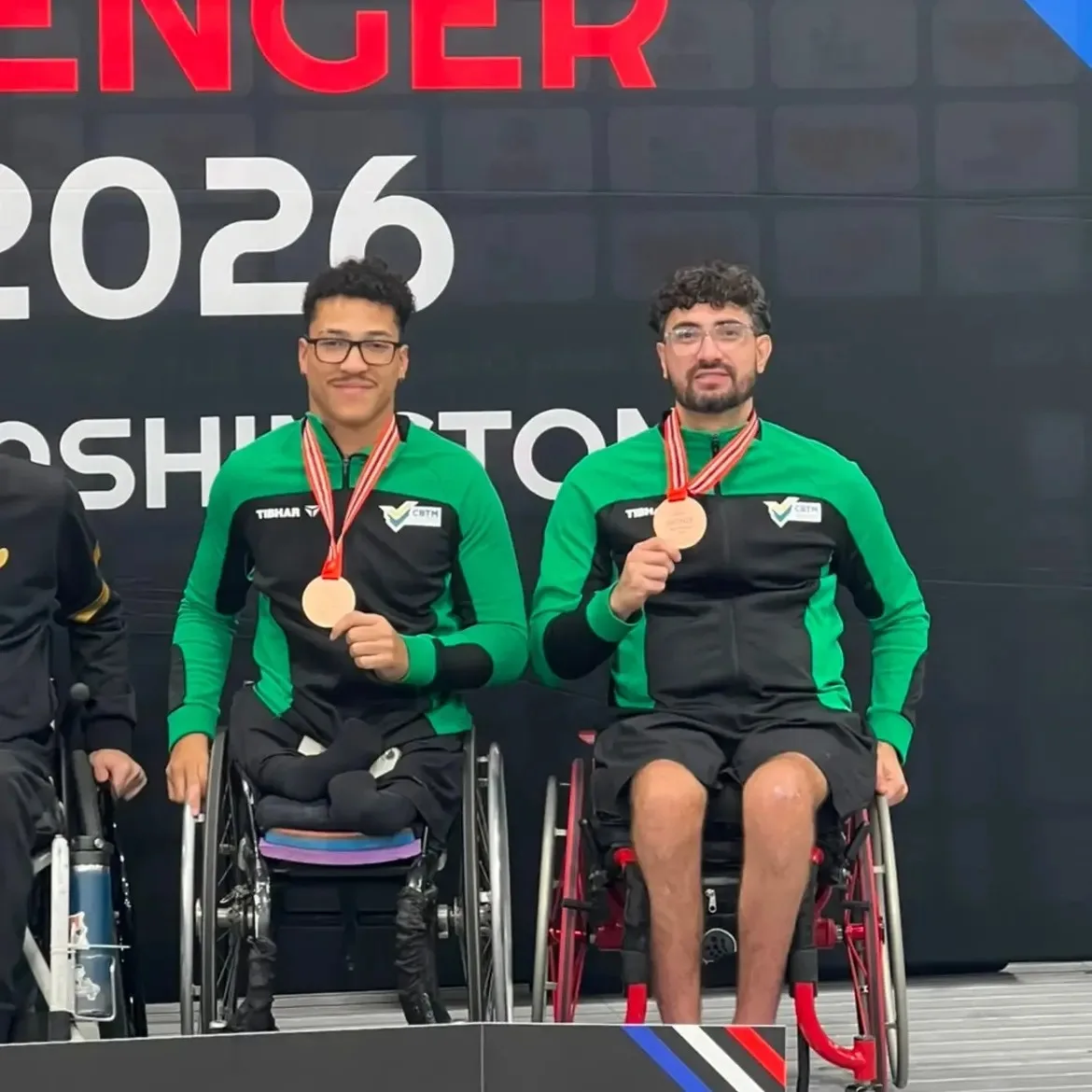Fábio Silva conquista dois bronzes em torneio paralímpico de tênis de mesa nos EUA