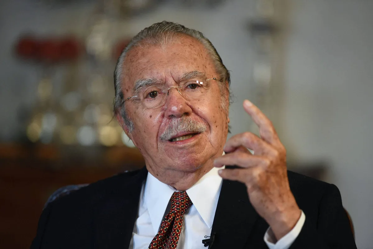 Ex-presidente José Sarney recebe alta após cirurgia abdominal no Maranhão