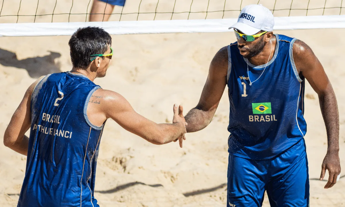Evandro e Arthur Lanci se vingam de venezuelanos e são ouro em Santa Fé