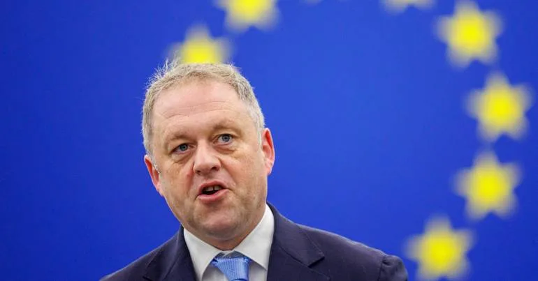 Irlanda quer poupar 141 mil milhões no orçamento da UE