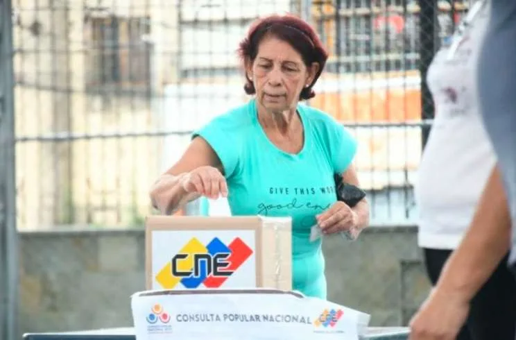 Presidenta reprograma Consulta Popular Nacional para el próximo 18 de octubre