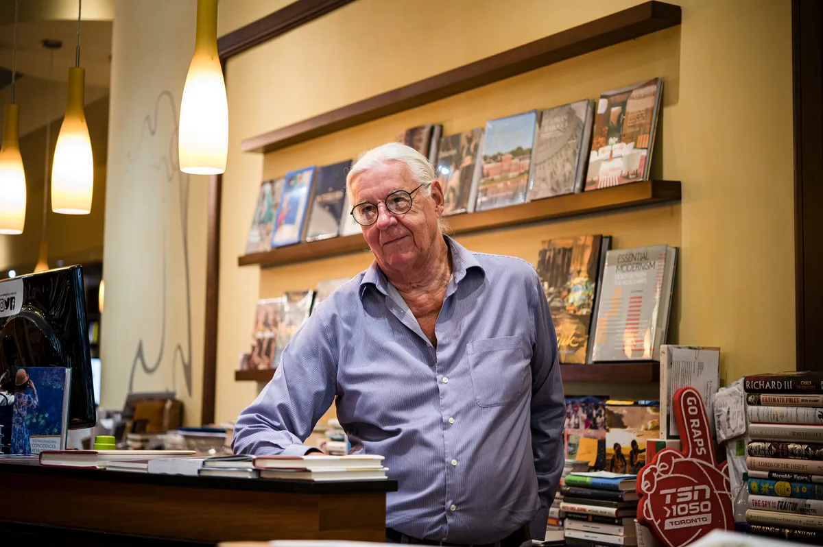 Veteran bookseller Ben McNally wins Toronto International Festival of Authors Ivy Award