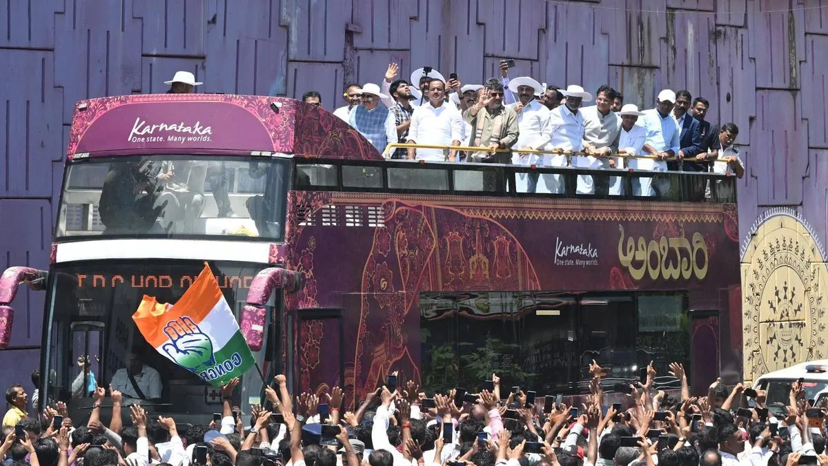 CM, Cabinet colleagues travel in KSTDC double-decker bus