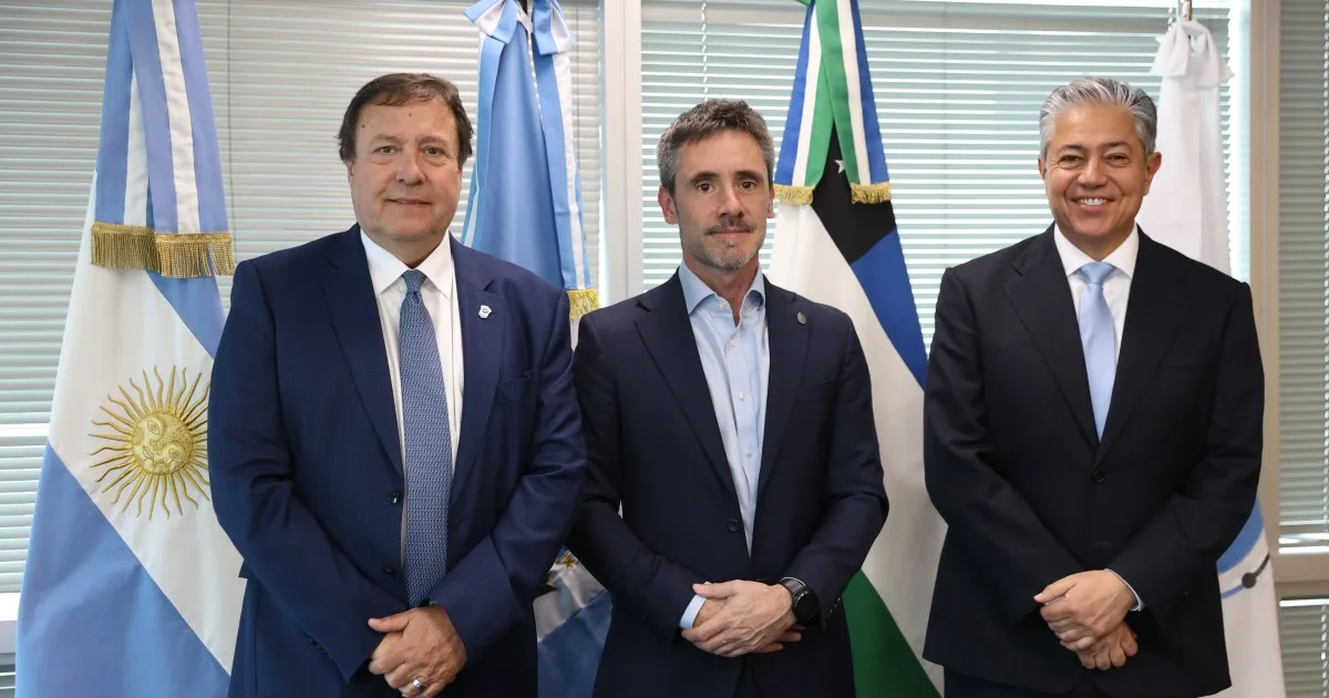 Weretilneck y Figueroa definen con el CFI la futura conectividad del Alto Valle y Vaca Muerta