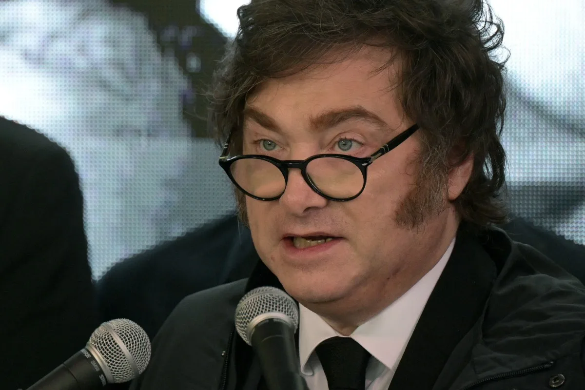 Milei ampliou vigilância em massa dos argentinos, diz Anistia Internacional