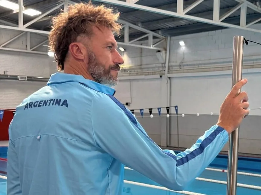 José Meolans en los Juegos Suramericanos 2026: “Agostina Hein es la abanderada de la natación argentina”