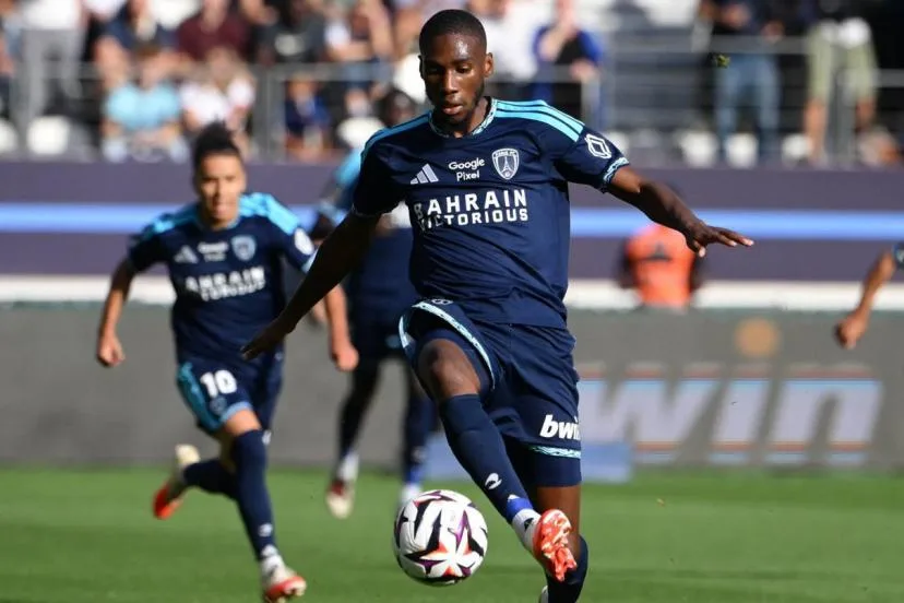 « C'était une volonté de ma part et du club » : Adama Camara satisfait de sa prolongation de contrat au Paris FC jusqu'en 2028