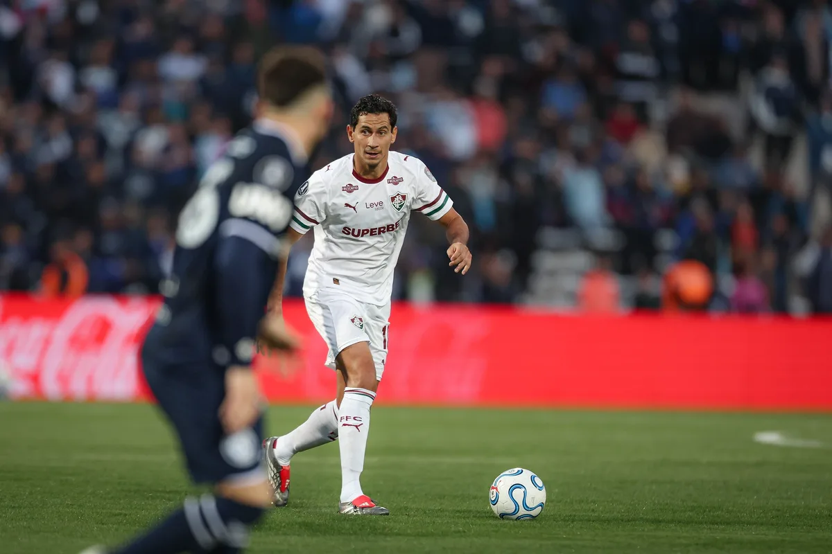 Ganso retoma espaço no Fluminense em meio a indefinição sobre contrato