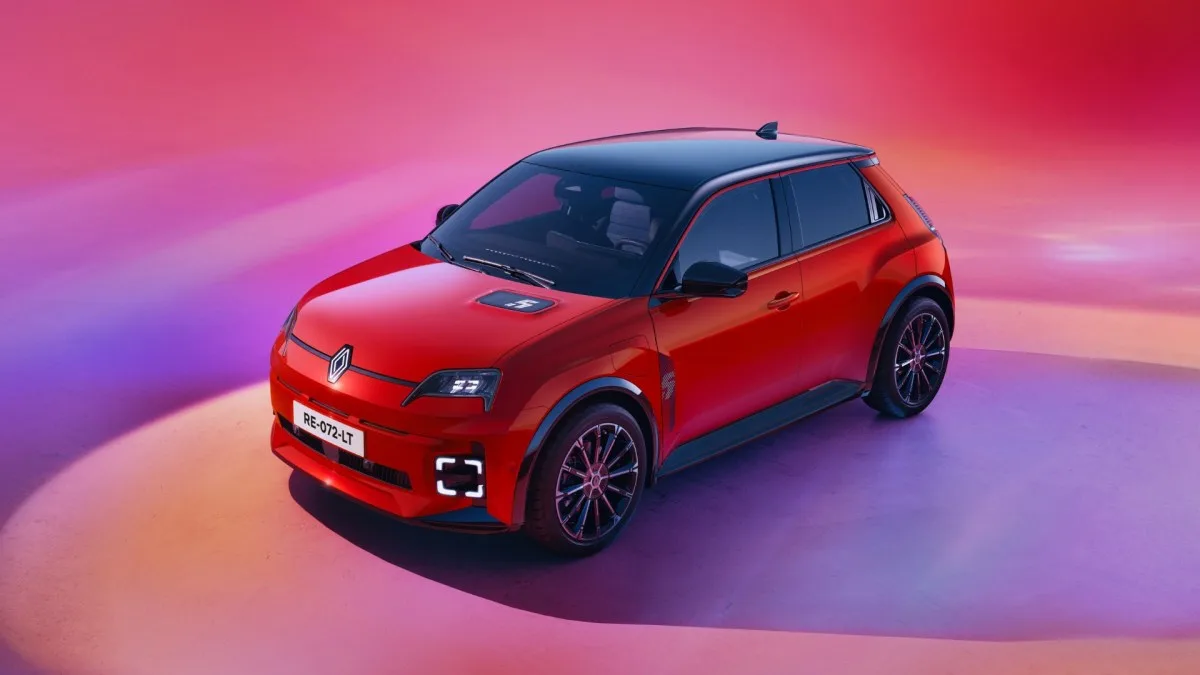 La version pas chère de la Renault 5 corrige son plus gros défaut et devient enfin intéressante