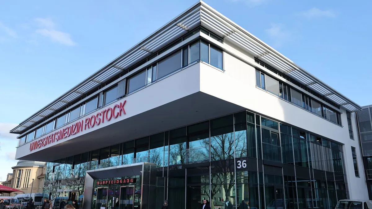 Rassismus-Skandal an Uniklinik - Oberarzt gefeuert!