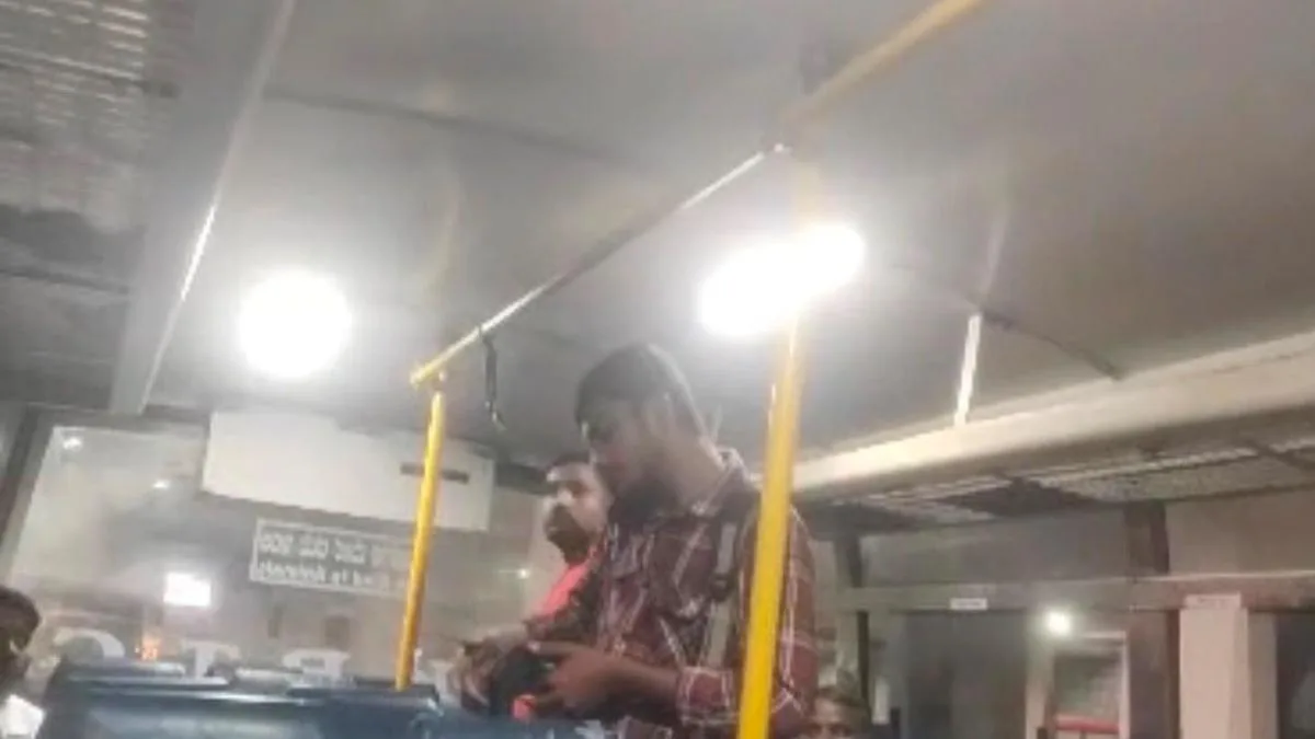 Conductor suspended for letting student issue tickets on KKRTC bus