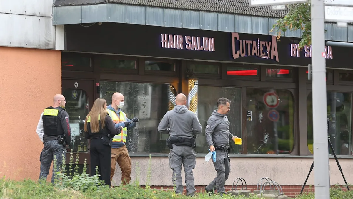 Wieder Gewalt in Berlin - Schüsse auf Friseurladen von Rapper Samra