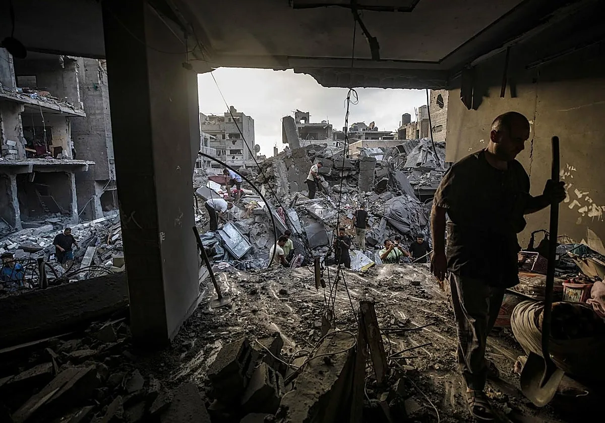 Gaza cumple un año de alto el fuego entre bombas y escombros
