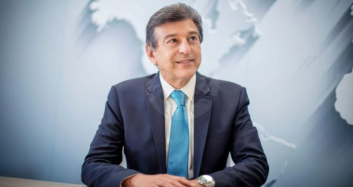 Flávio Bolsonaro anuncia Claudio Lottenberg como ministro da Saúde, se eleito