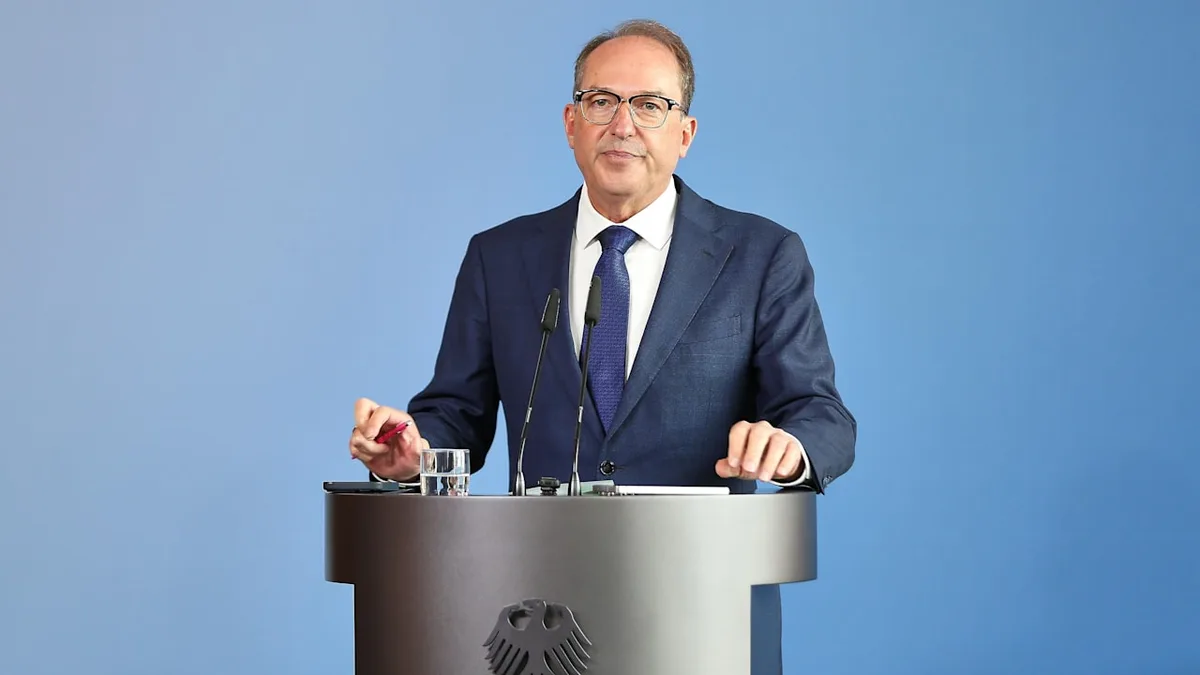 Waffenlager in Berlin entdeckt - Dobrindt spricht von „Beteiligung fremder Mächte“