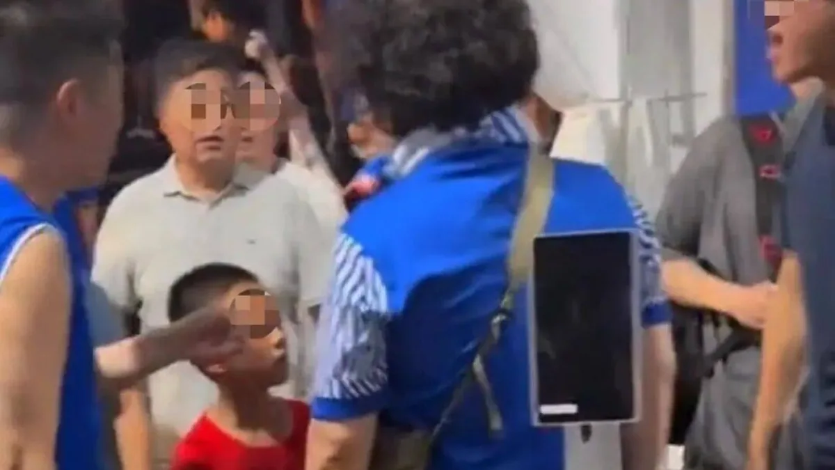 Footballer Wu Lei defends boy abused by rival fans while wearing his No 7 China jersey