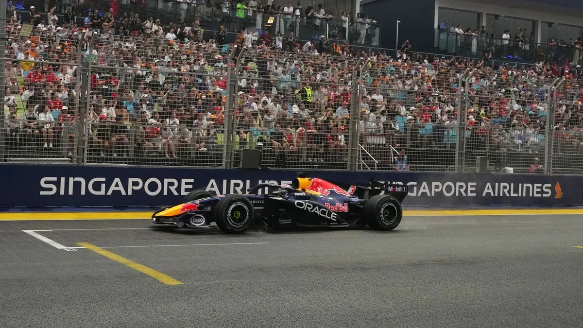 Formel-1-Crash von Russell: Verstappen gewinnt Chaos-Sprint in Singapur