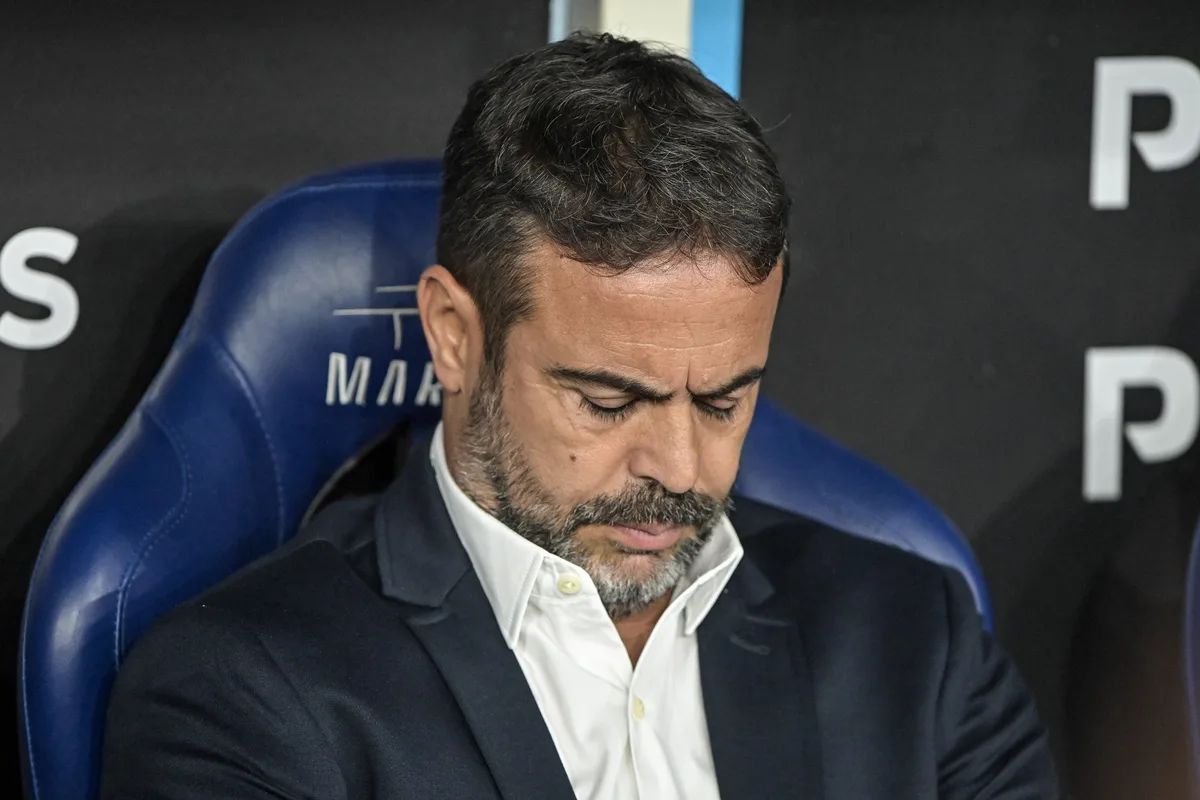 Artur Jorge explica apagão do Cruzeiro e vê risco com eliminação: "Não podemos ter margem de erro"
