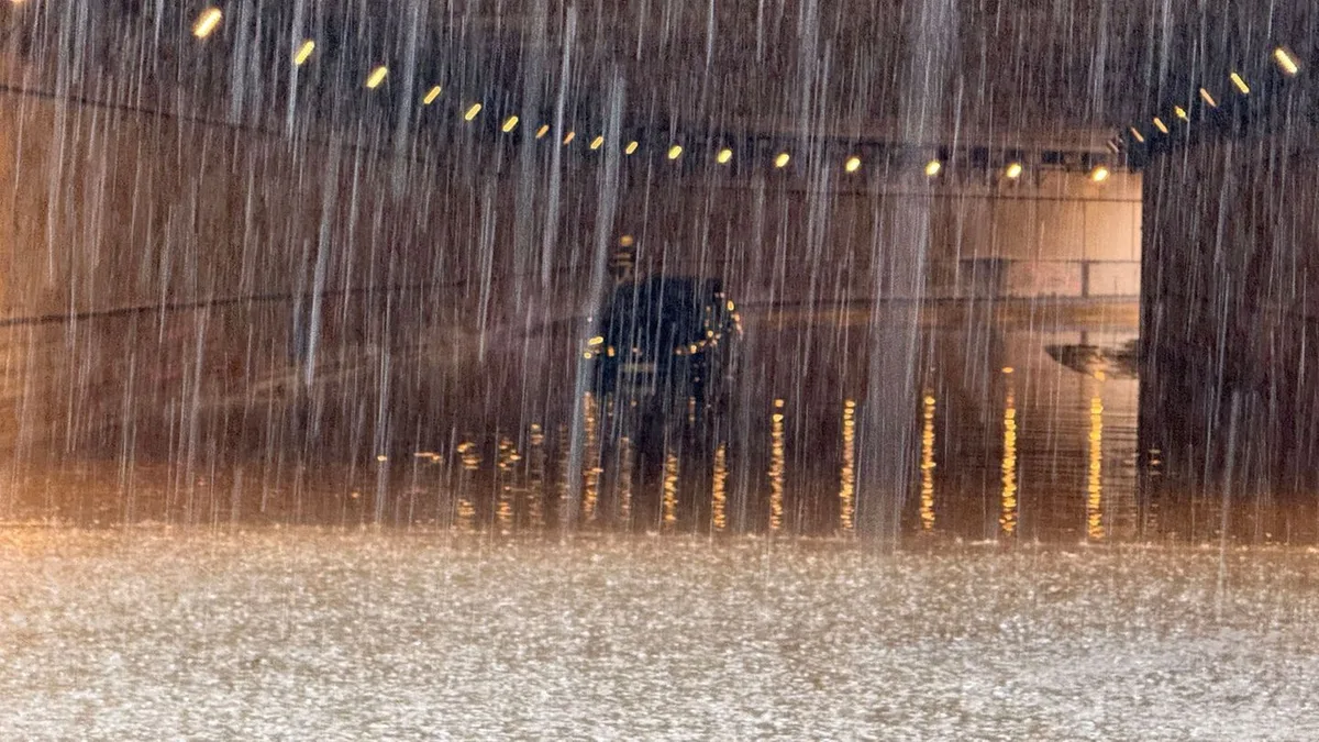 Unwetterfront zieht gen Osten: Wetterdienst warnt vor Starkregen im Süden Bayerns