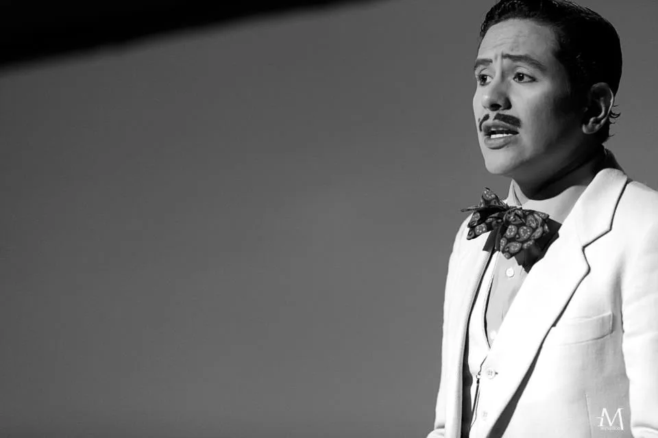 “Fue amor a primer ensayo”: el actor salvadoreño que esperó seis años para subir su sueño al escenario