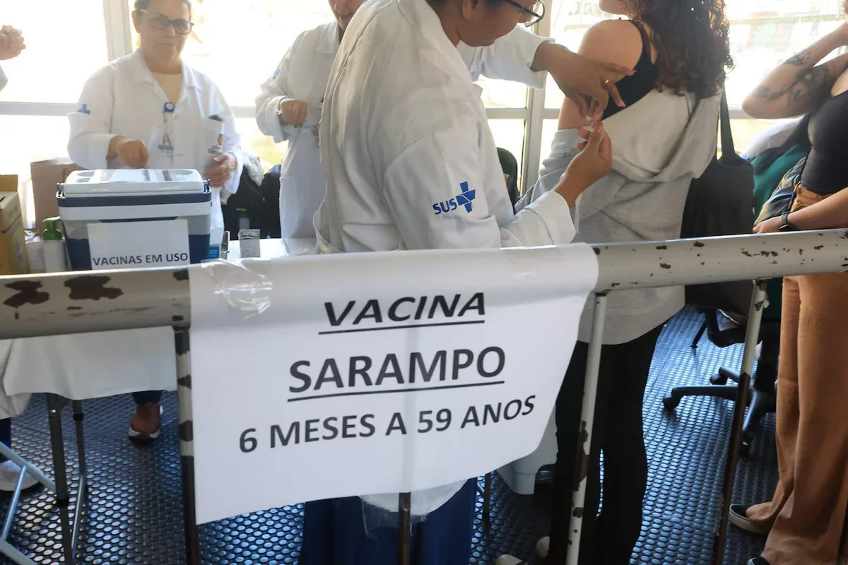 Bebês com esquema vacinal incompleto são diagnosticados com sarampo em SP