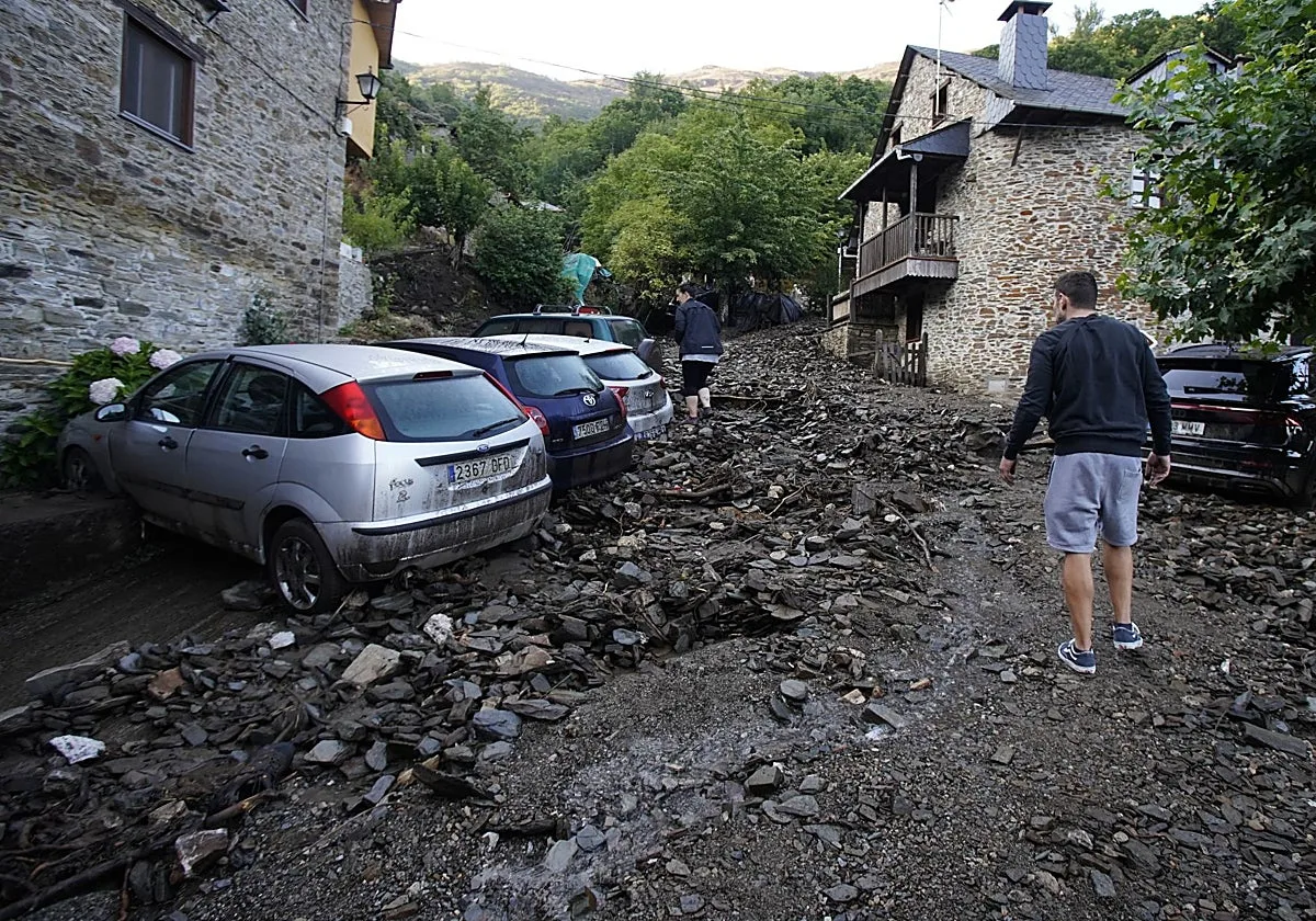 Tragedia en Manzanedo de Valdueza: «El año pasado tuvimos que escapar del fuego y ahora esto. Es horrible»