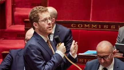 Budget 2027 : une nouvelle loi spéciale coûterait-elle 15 milliards d'euros supplémentaires à la France ?