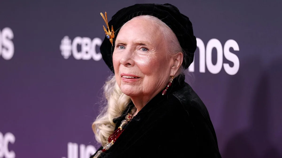 Joni Mitchell est devenue américaine, surtout pour faire barrage à Donald Trump lors des midterms