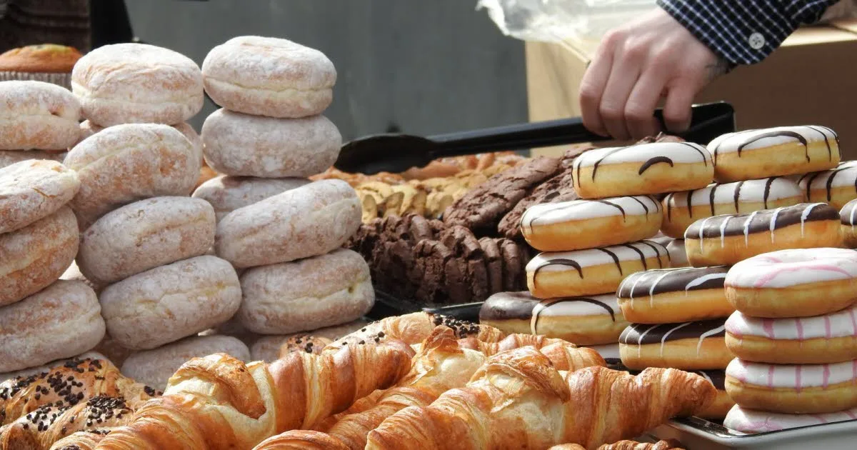Suisse. 1 700 euros le croissant végane : elle confond son code de carte bancaire et le pourboire