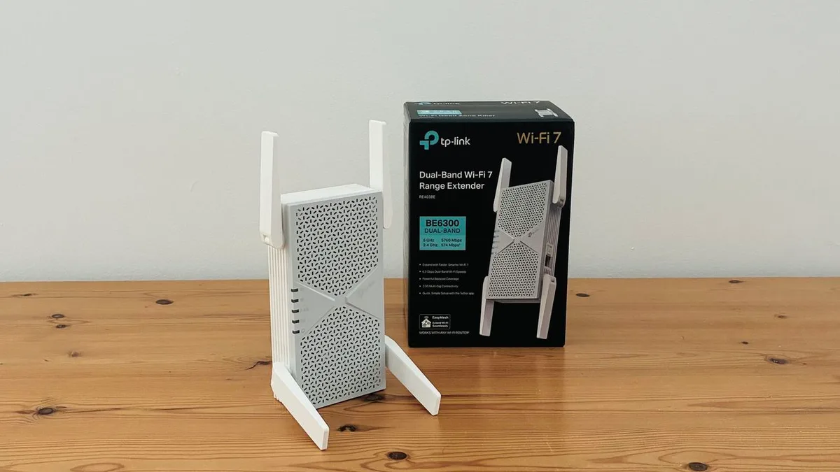 TP-Link BE6300 Dual-Band Wi-Fi 7 Range Extender (RE403BE): a fast and easy-to-use device for boosting your Wi-Fi range